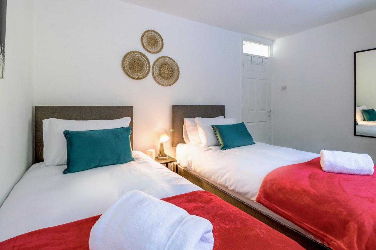Airport Way - Cosy 2 Bed Near The M1 Luton (Bedfordshire)