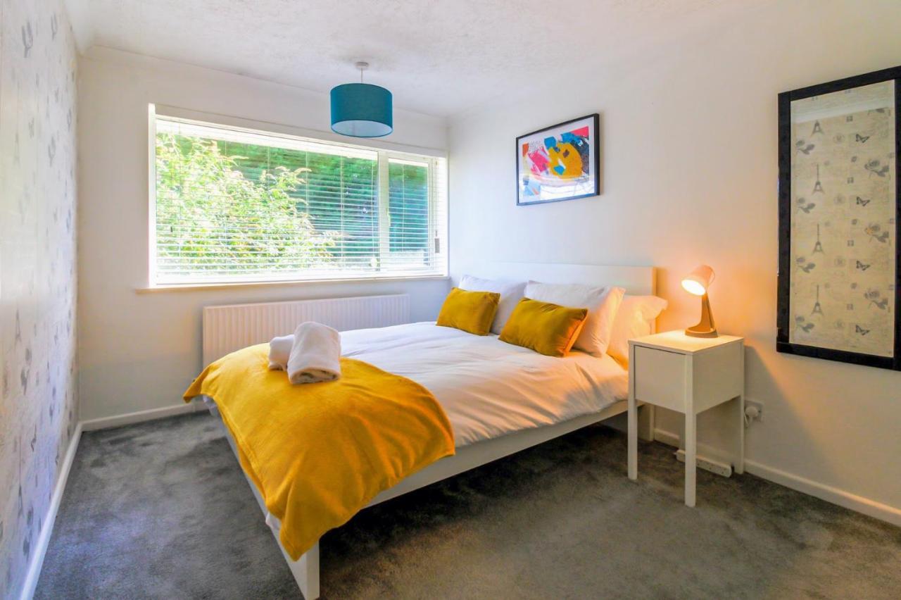 Appartamento Airport Way - Cosy 2 Bed Near The M1