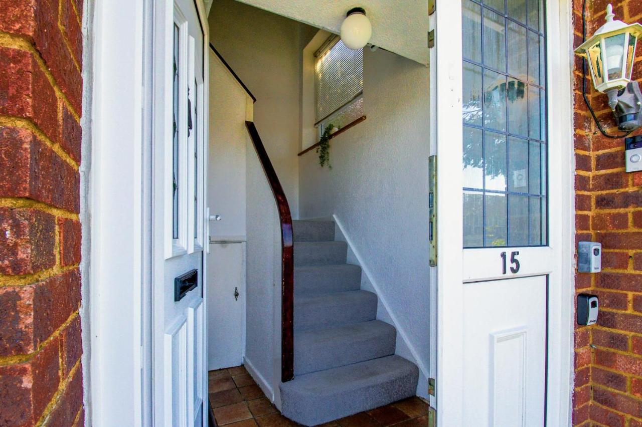 Airport Way - Cosy 2 Bed Near The M1 Luton (Bedfordshire)